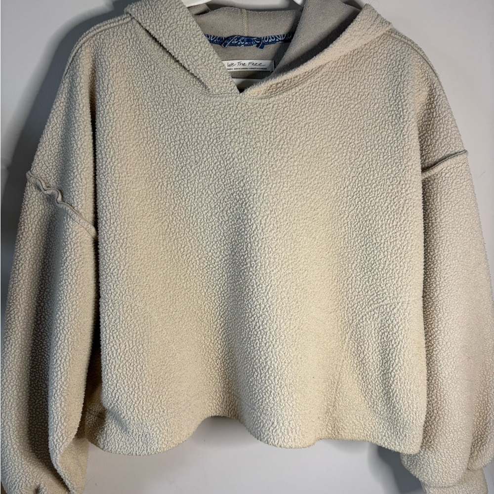 We The Free Cream Sherpa‎ style Hoodie with  Bluempockets. Size S
